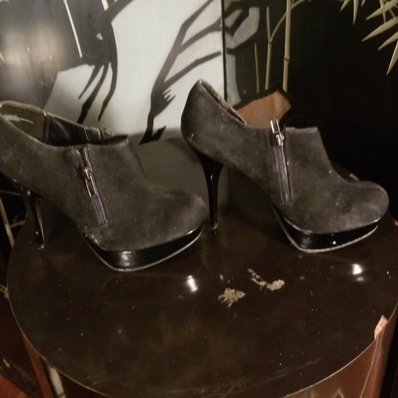 Black platform mule worn or best offer - Picture 2 of 4